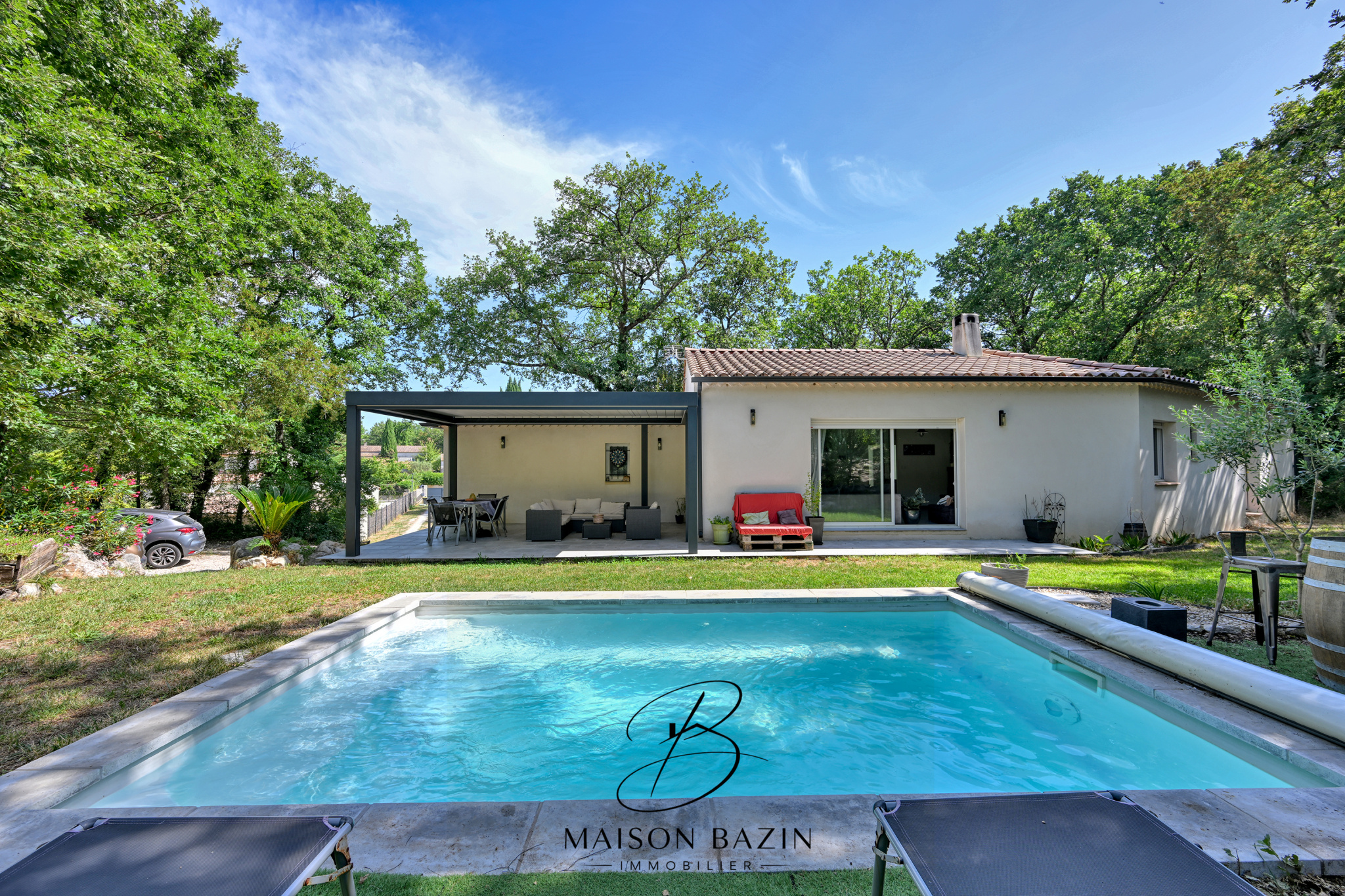 Villa plain-pied de 2018: 112 m2 et jardin de 1 400 m2 ·
